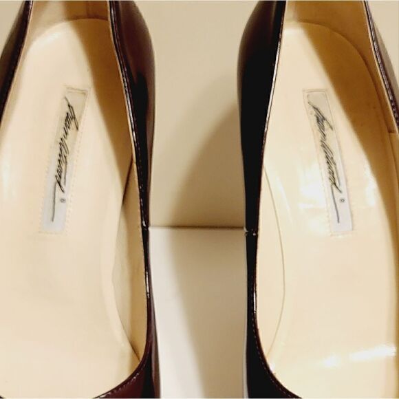 Brian Atwood Burgundy Patent Leather Hidden Platform Pumps Sz.8.5/40.5 Ret. $595 - Picture 4 of 7